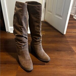 Elegant Tan Over the Knee Boots